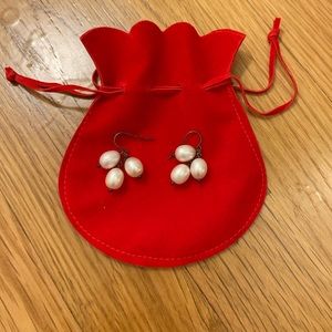 Fresh water pearl drop earrings